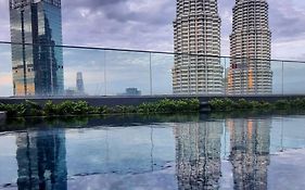 Twin Tower Luxury Service Apartment